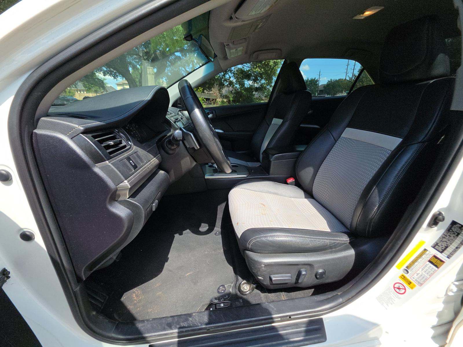 TOYOTA CAMRY - 2