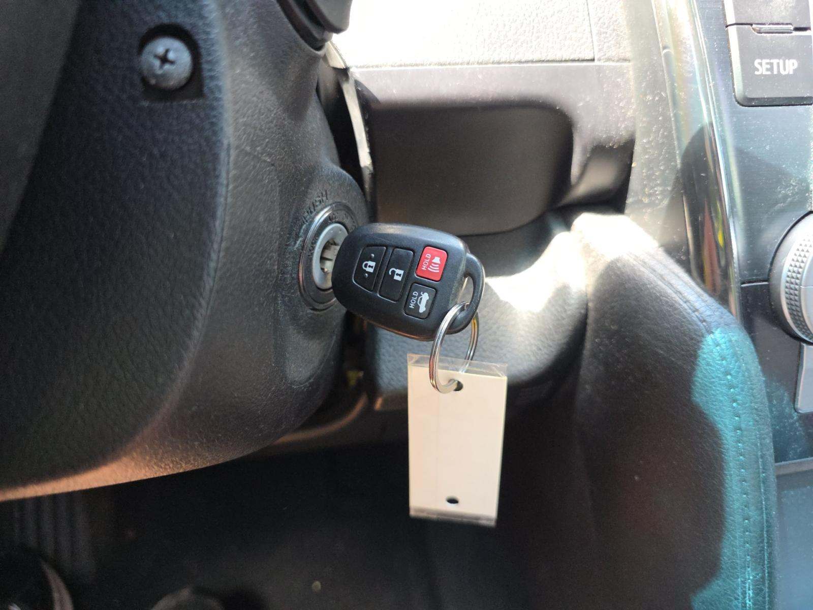 TOYOTA CAMRY - 4
