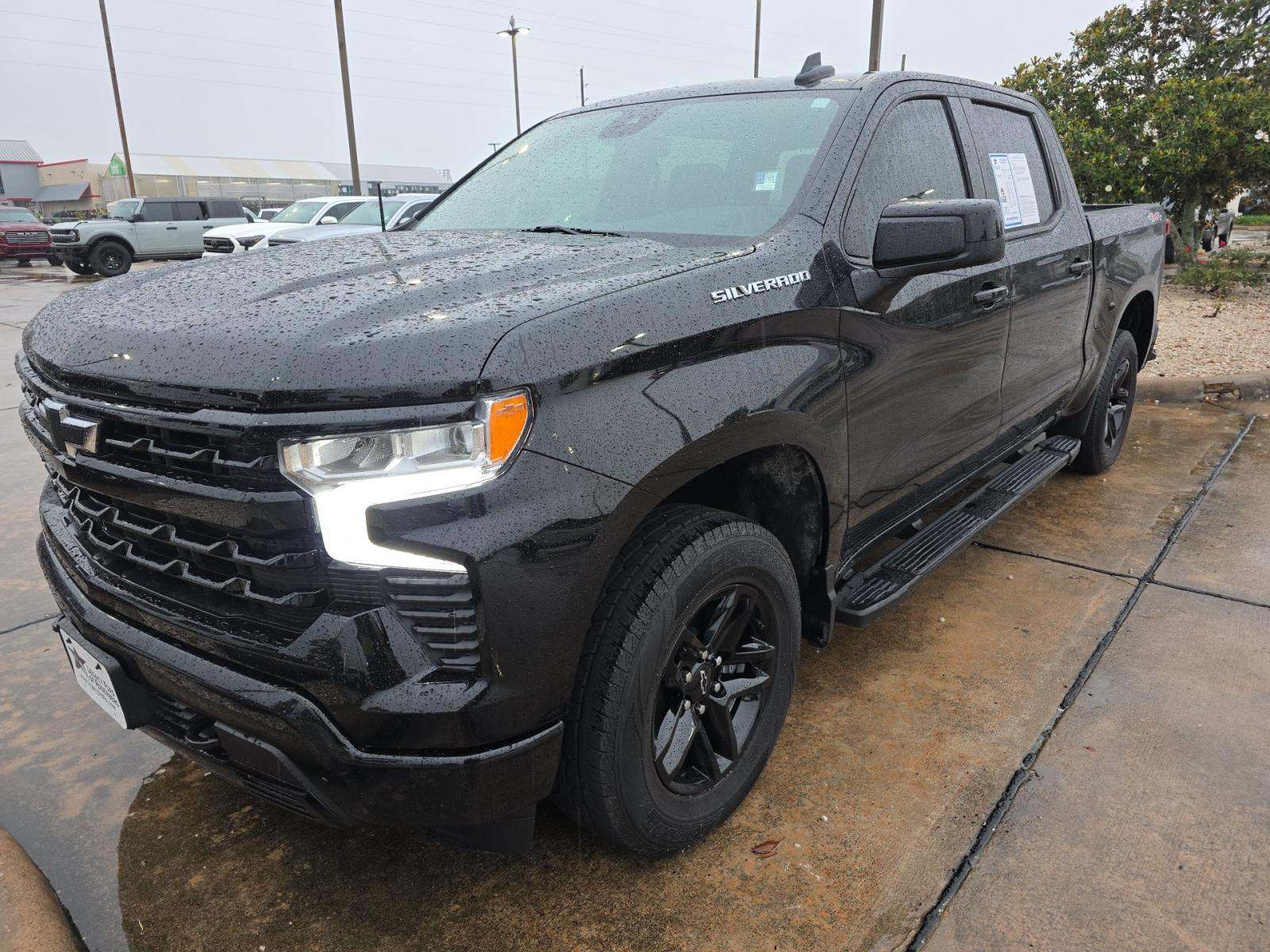 2024 Chevrolet Silverado 1500 RST AWD