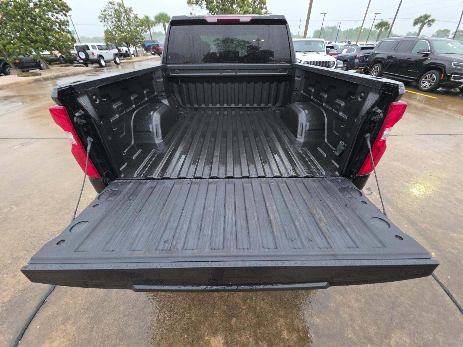 2024 Chevrolet Silverado 1500 RST AWD