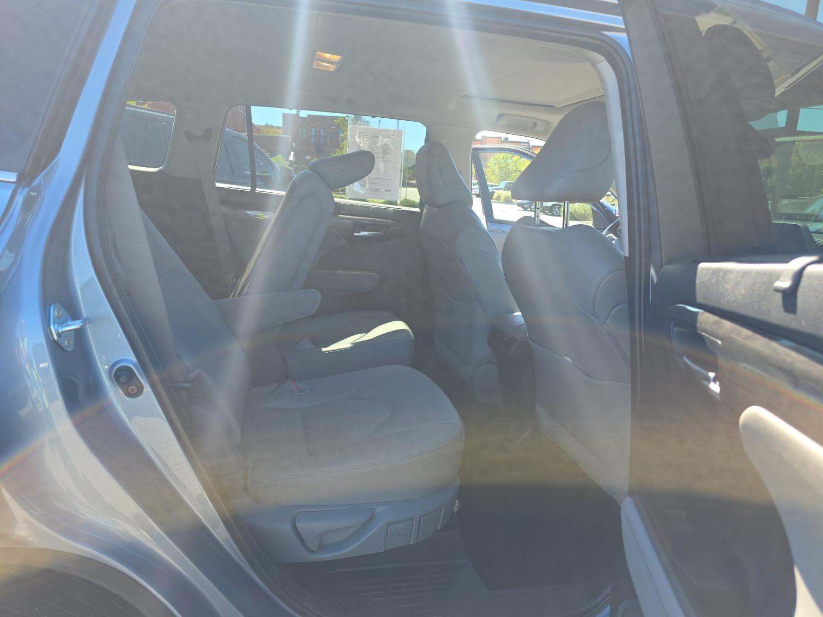 2024 Toyota Highlander Limited FWD