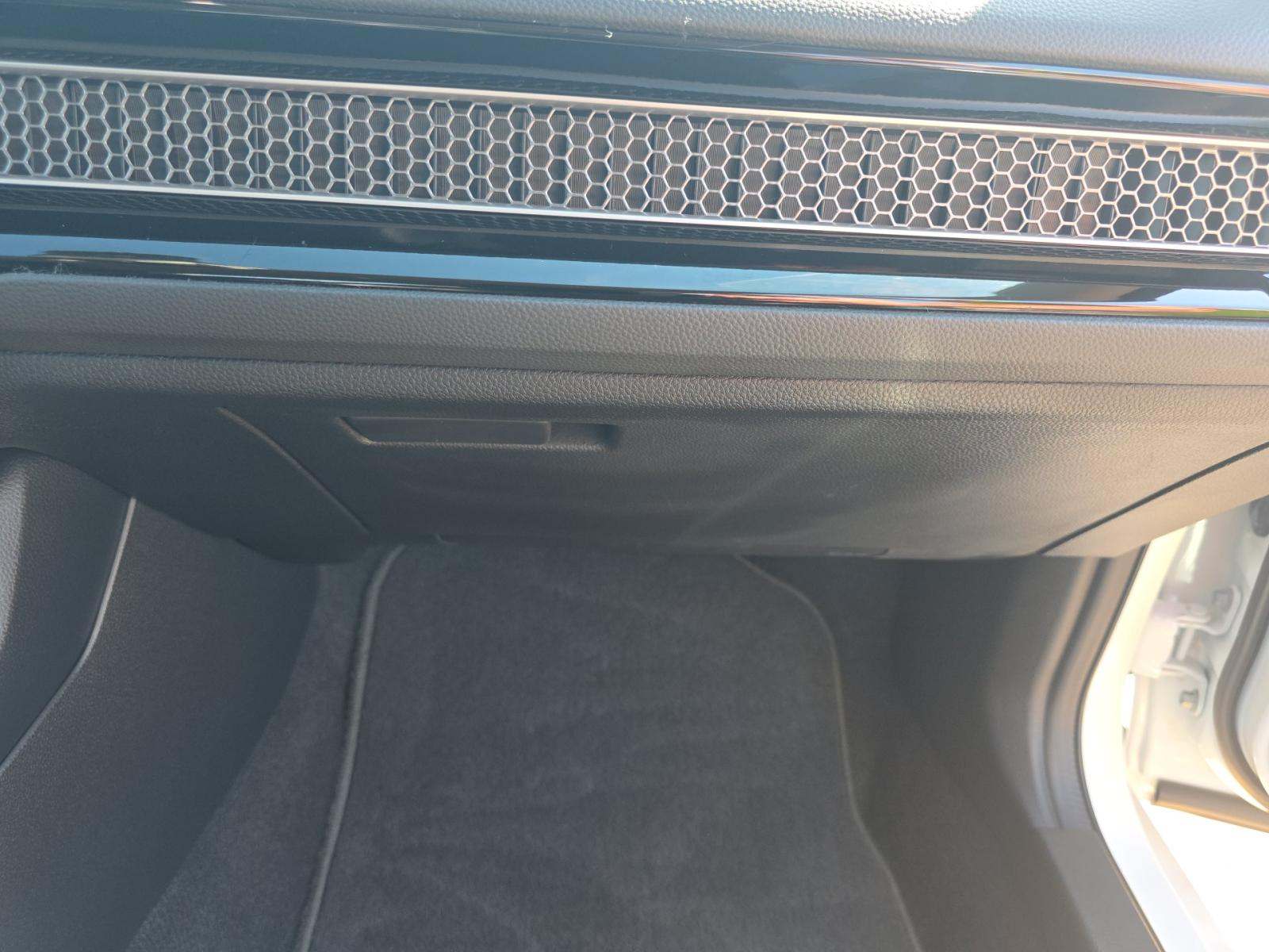 2023 Honda Civic Touring FWD