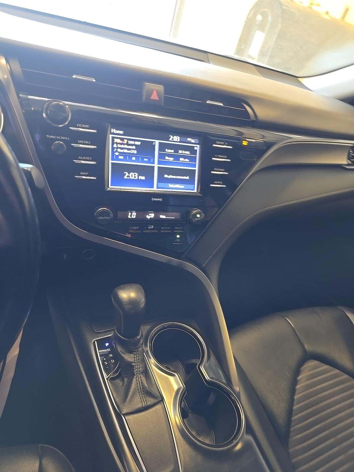 TOYOTA CAMRY - 10