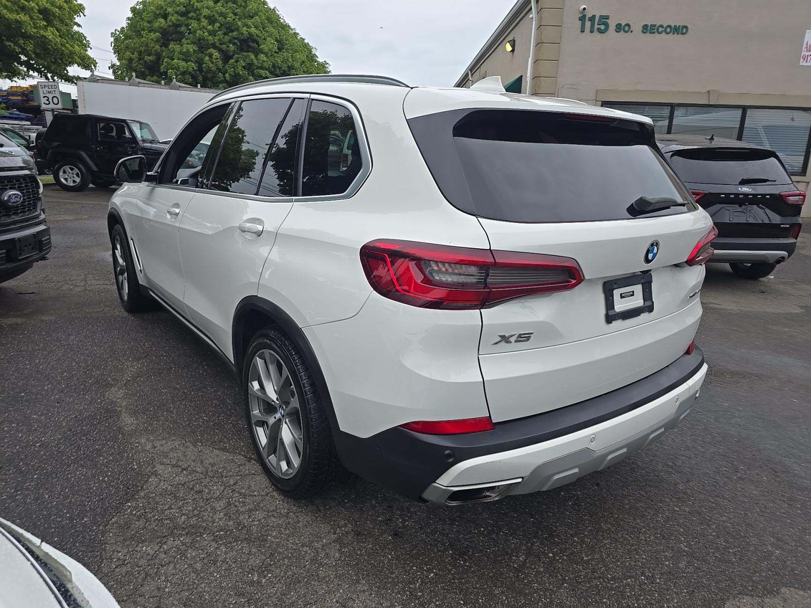 2020 BMW X5 xDrive40i AWD