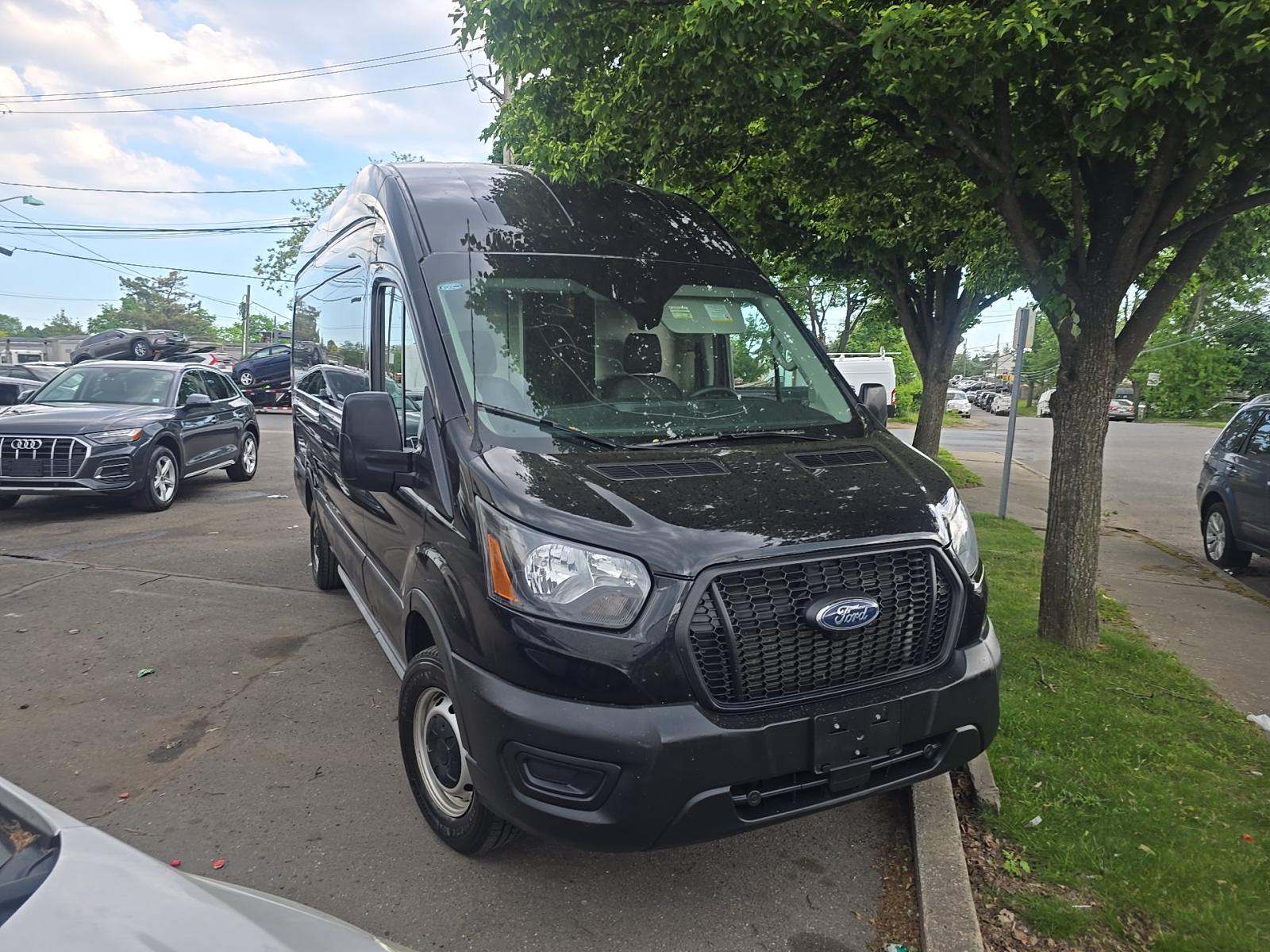 FORD TRANSIT 250 - 4