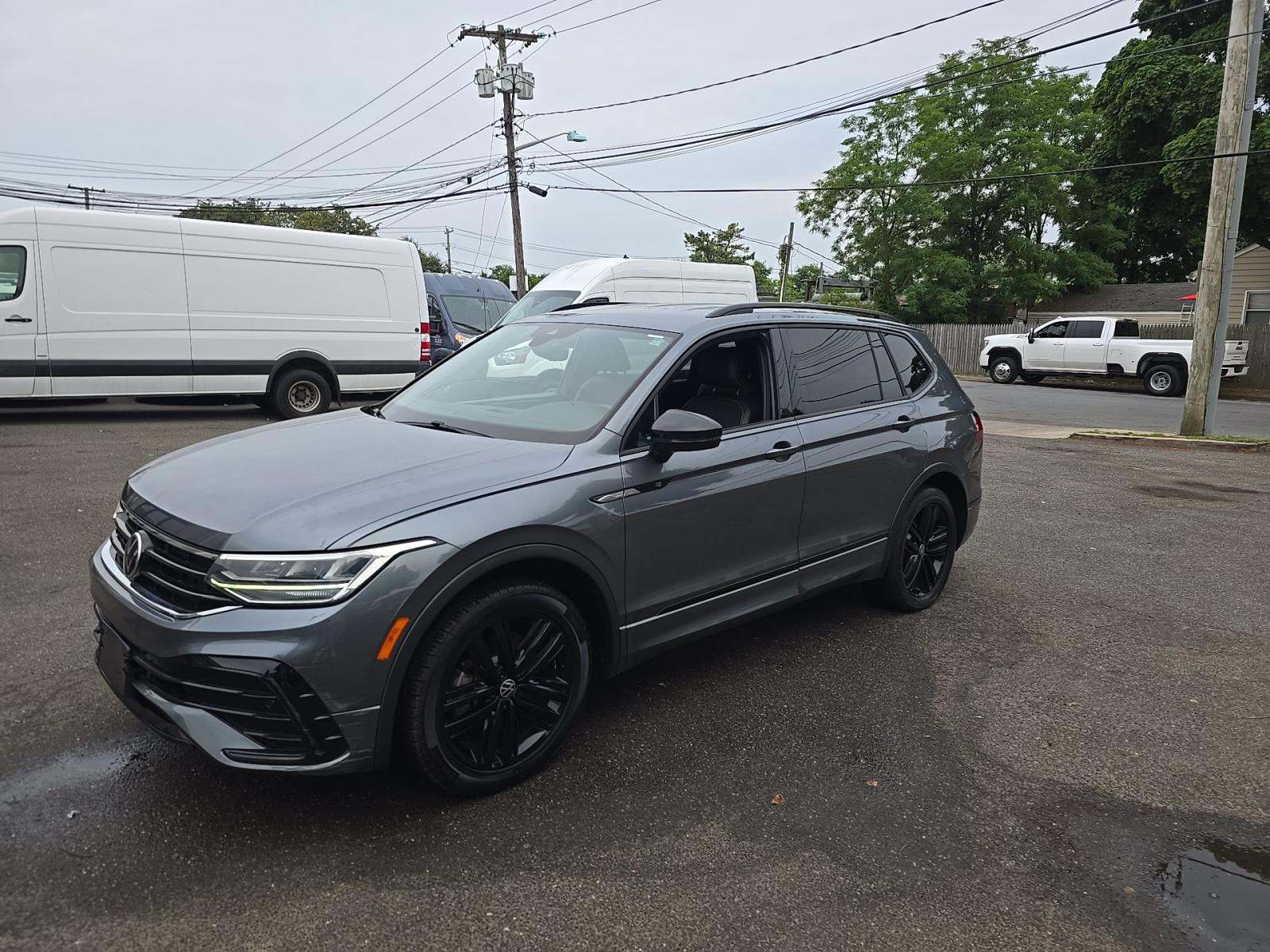 2022 Volkswagen Tiguan 2.0T SE R-Line Black FWD