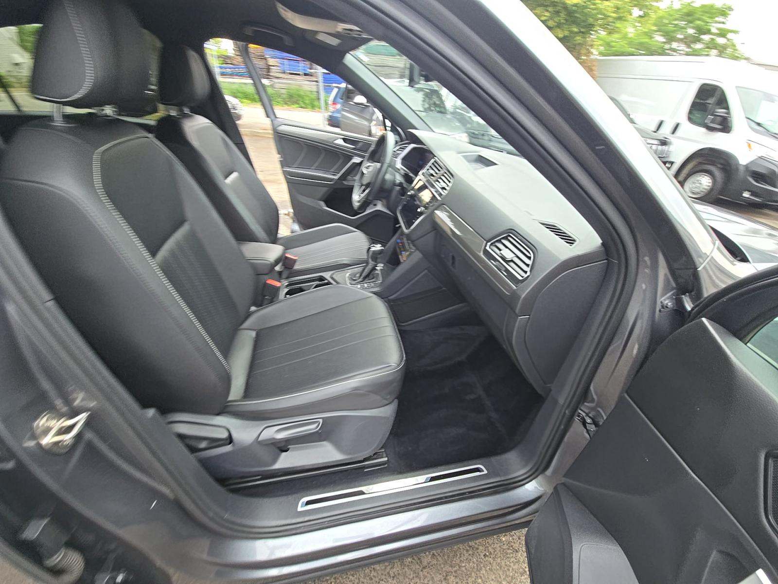 2022 Volkswagen Tiguan 2.0T SE R-Line Black FWD
