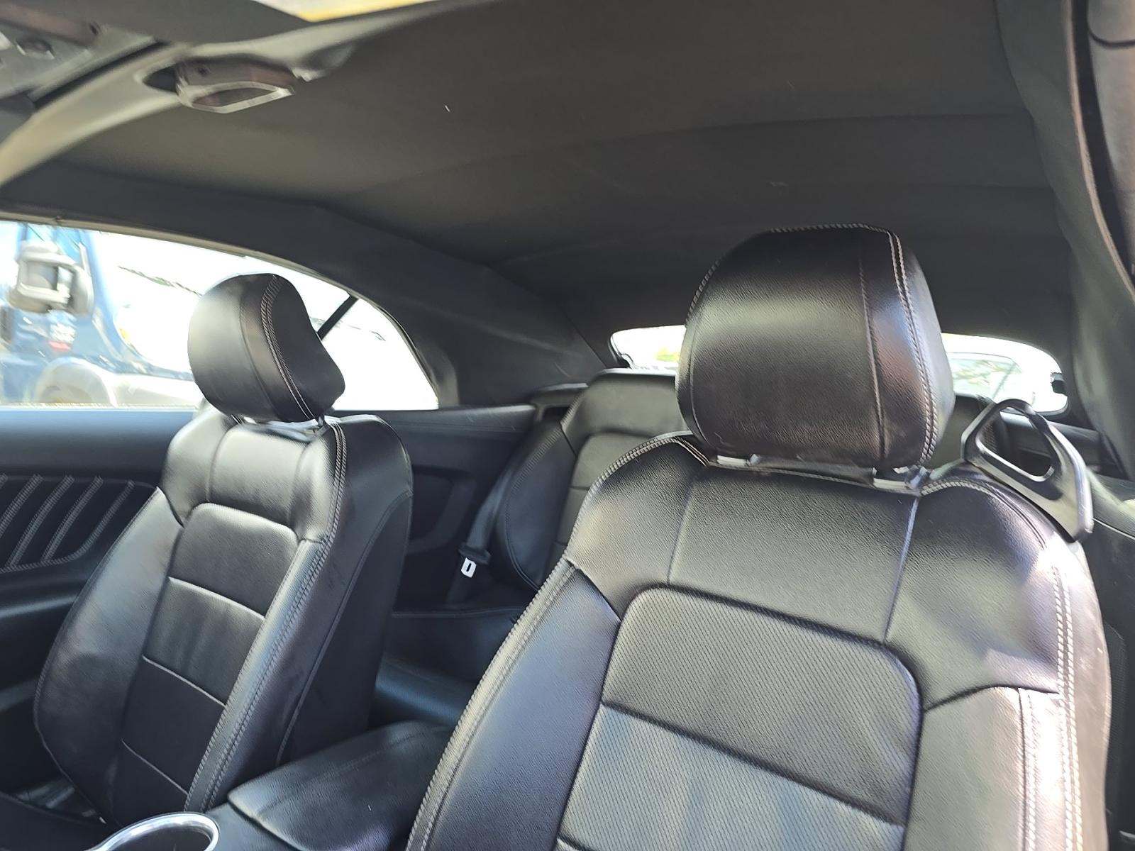 2021 Ford Mustang EcoBoost Premium RWD