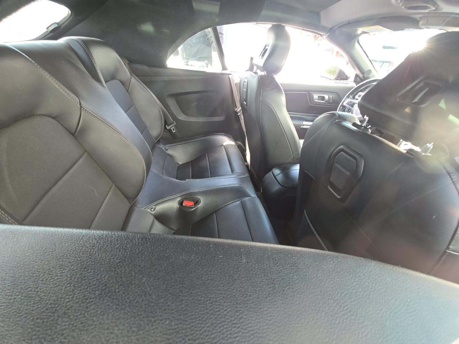 2021 Ford Mustang EcoBoost Premium RWD