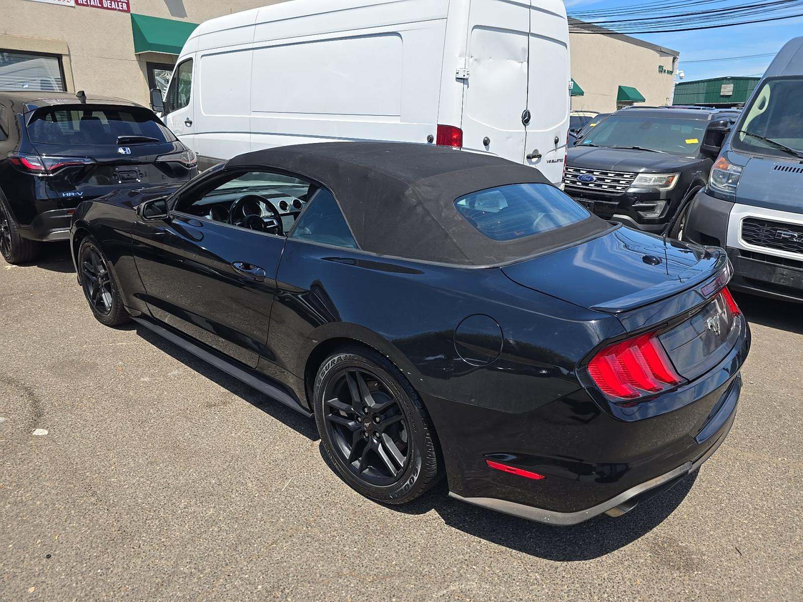 2021 Ford Mustang EcoBoost Premium RWD