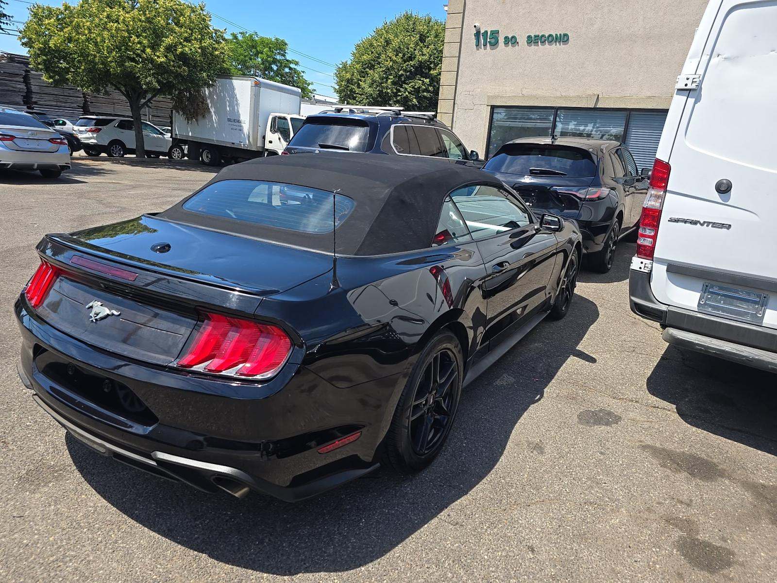 2021 Ford Mustang EcoBoost Premium RWD