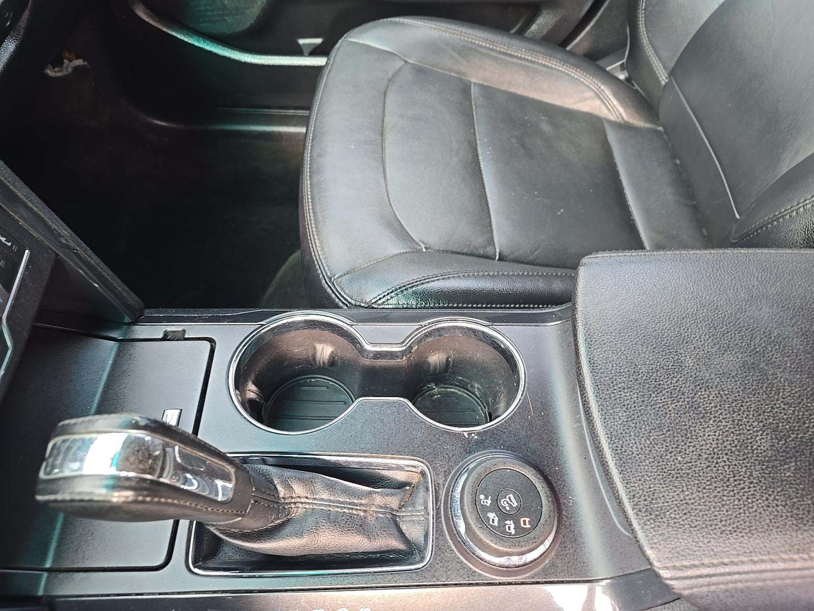 FORD EXPLORER - 8