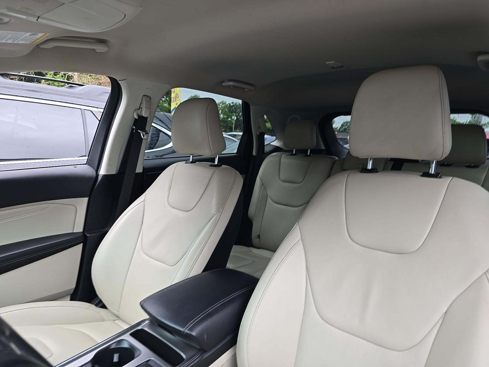 2022 Ford Edge Titanium AWD