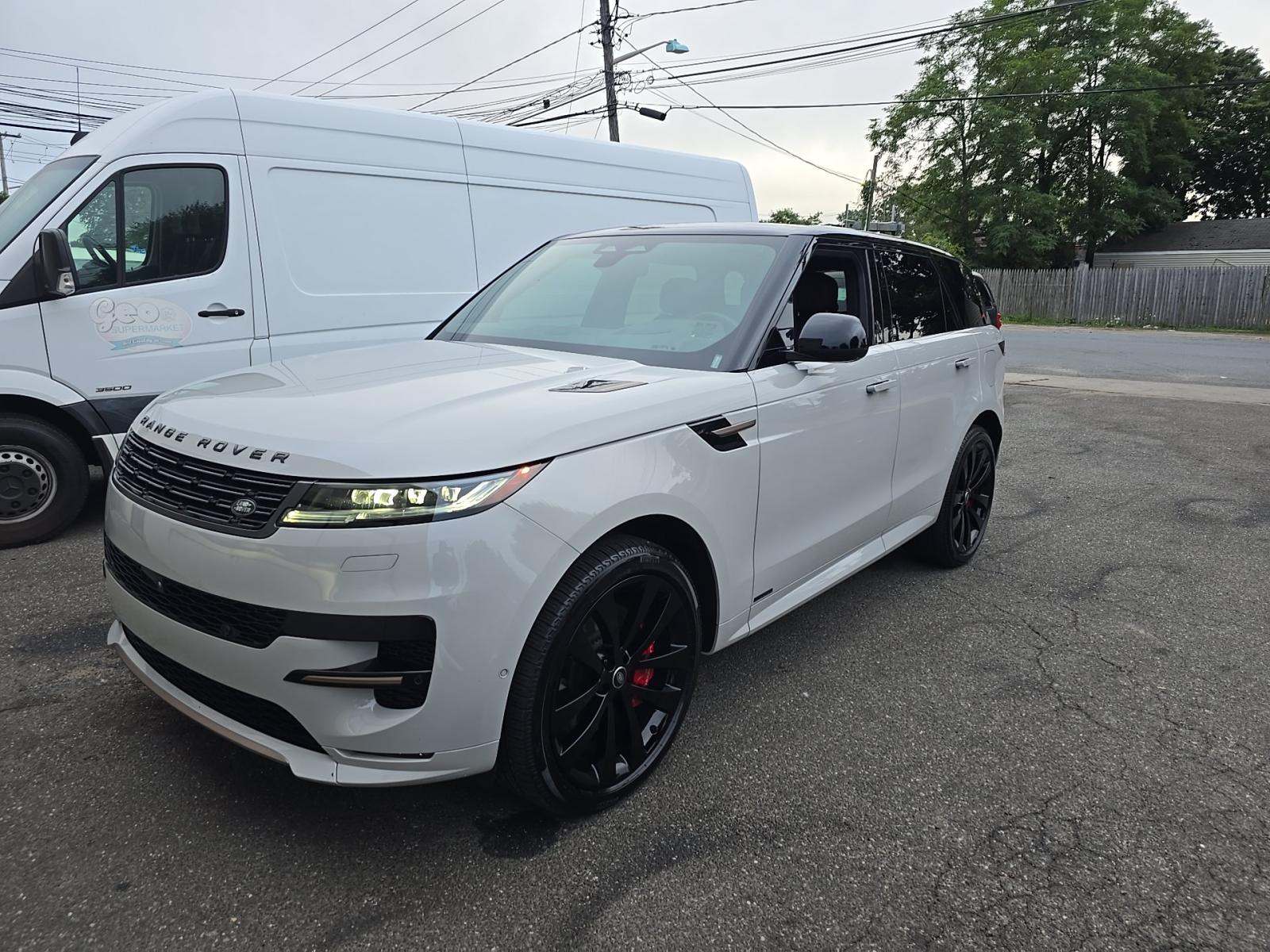 2025 Land Rover Range Rover Sport Plug-In Hybrid Autobiography AWD