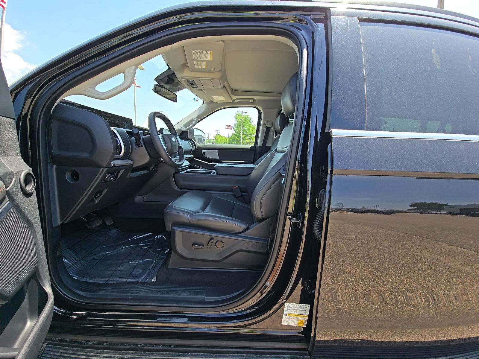 FORD EXPEDITION MAX - 2