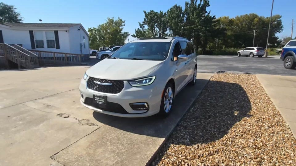 2021 Chrysler Pacifica Pinnacle 121.6