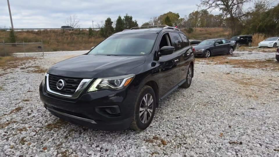 2017 Nissan Pathfinder S