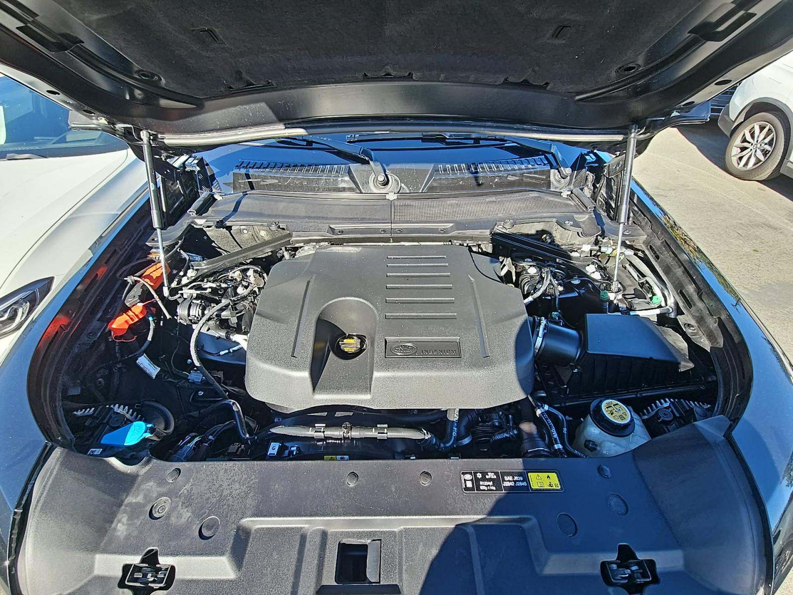 2023 Land Rover Defender 110 SE AWD