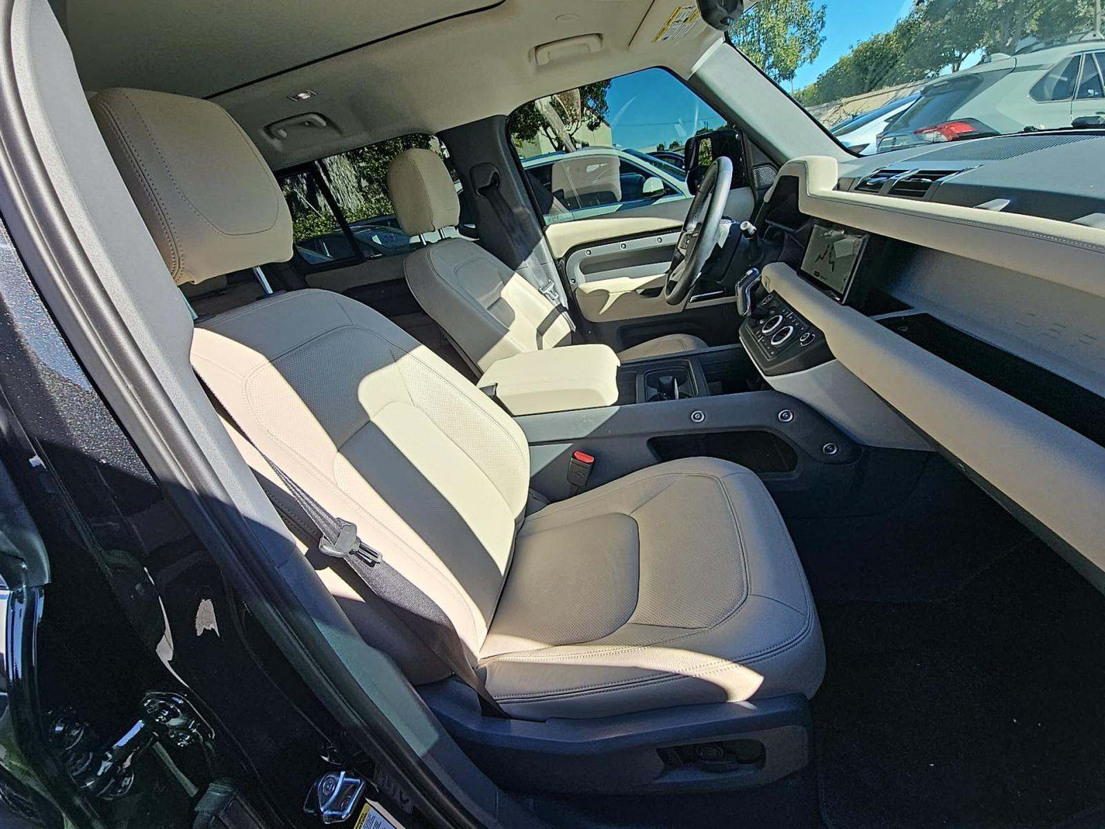 2023 Land Rover Defender 110 SE AWD