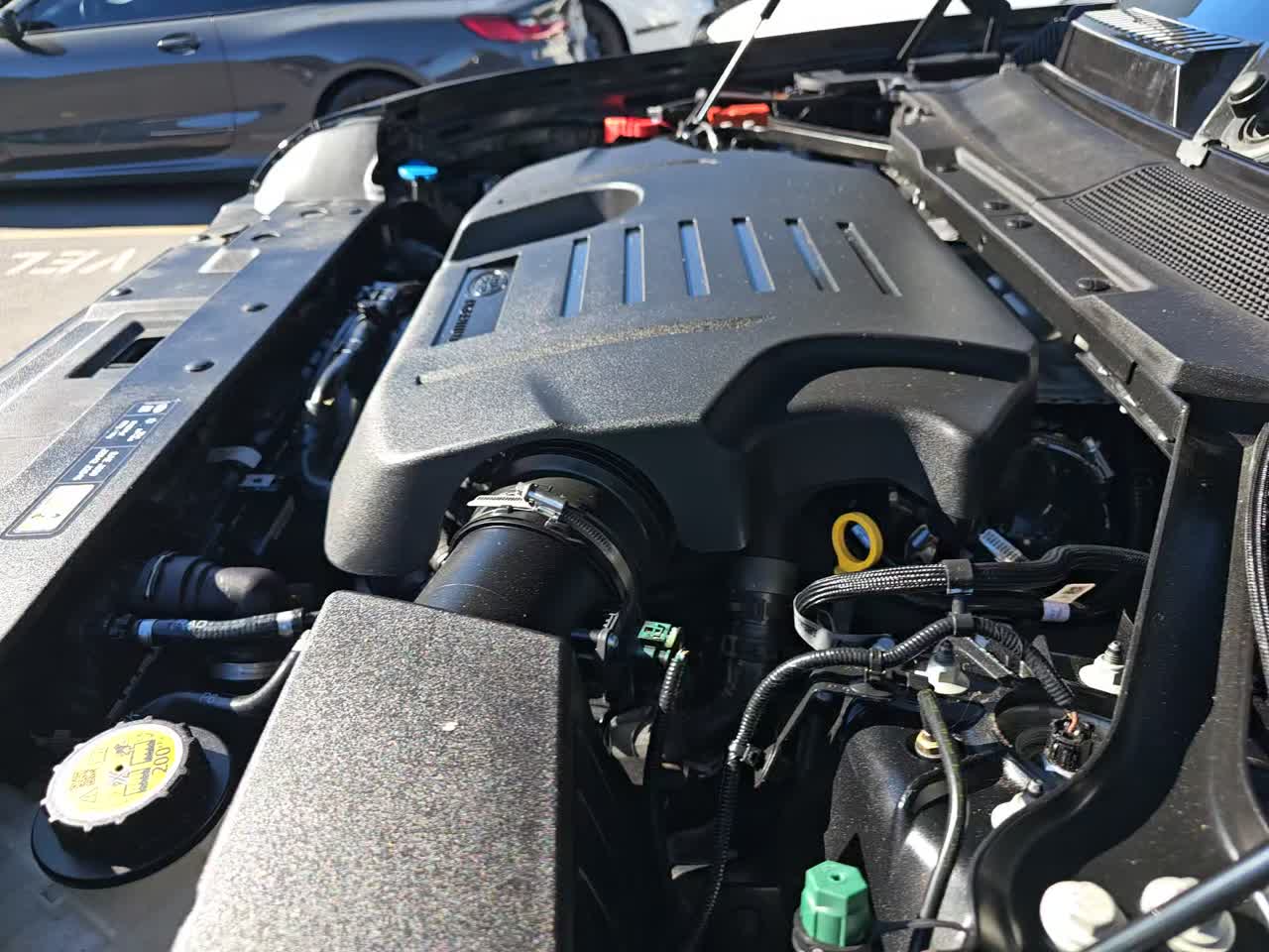 2023 Land Rover Defender 110 SE AWD