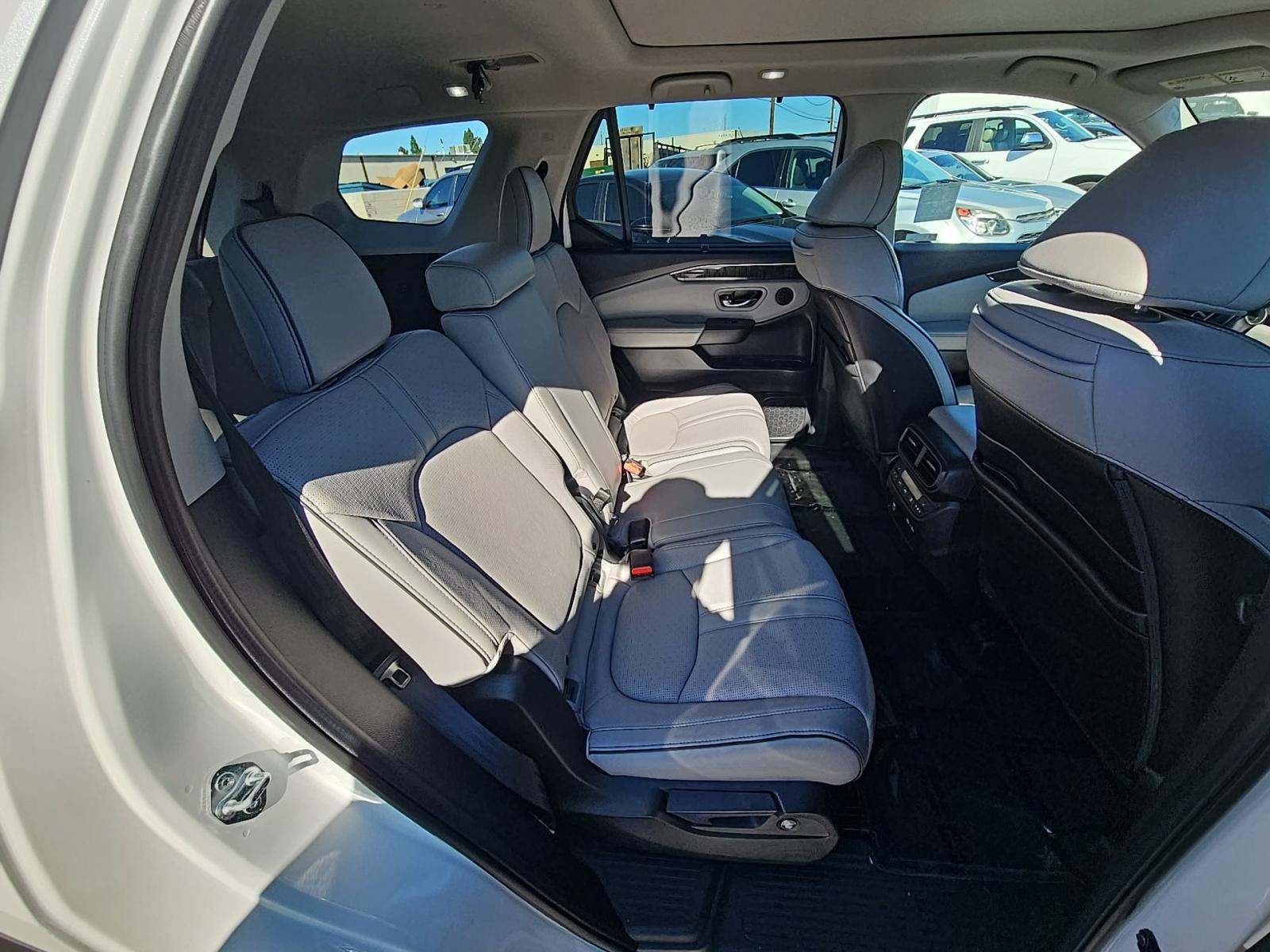 2023 Honda Pilot Elite AWD