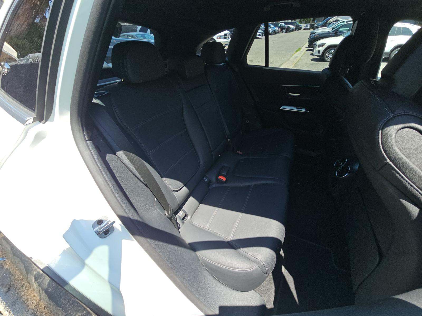 2026 Mercedes-Benz GLC GLC 300 RWD