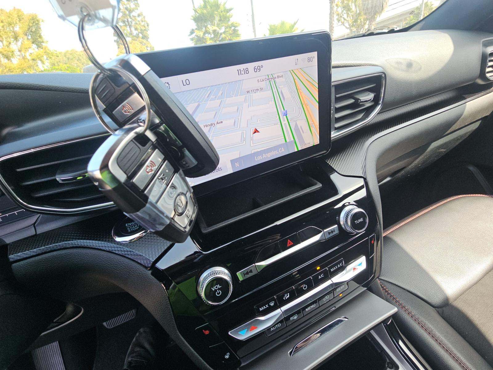 2024 Ford Explorer ST-Line AWD