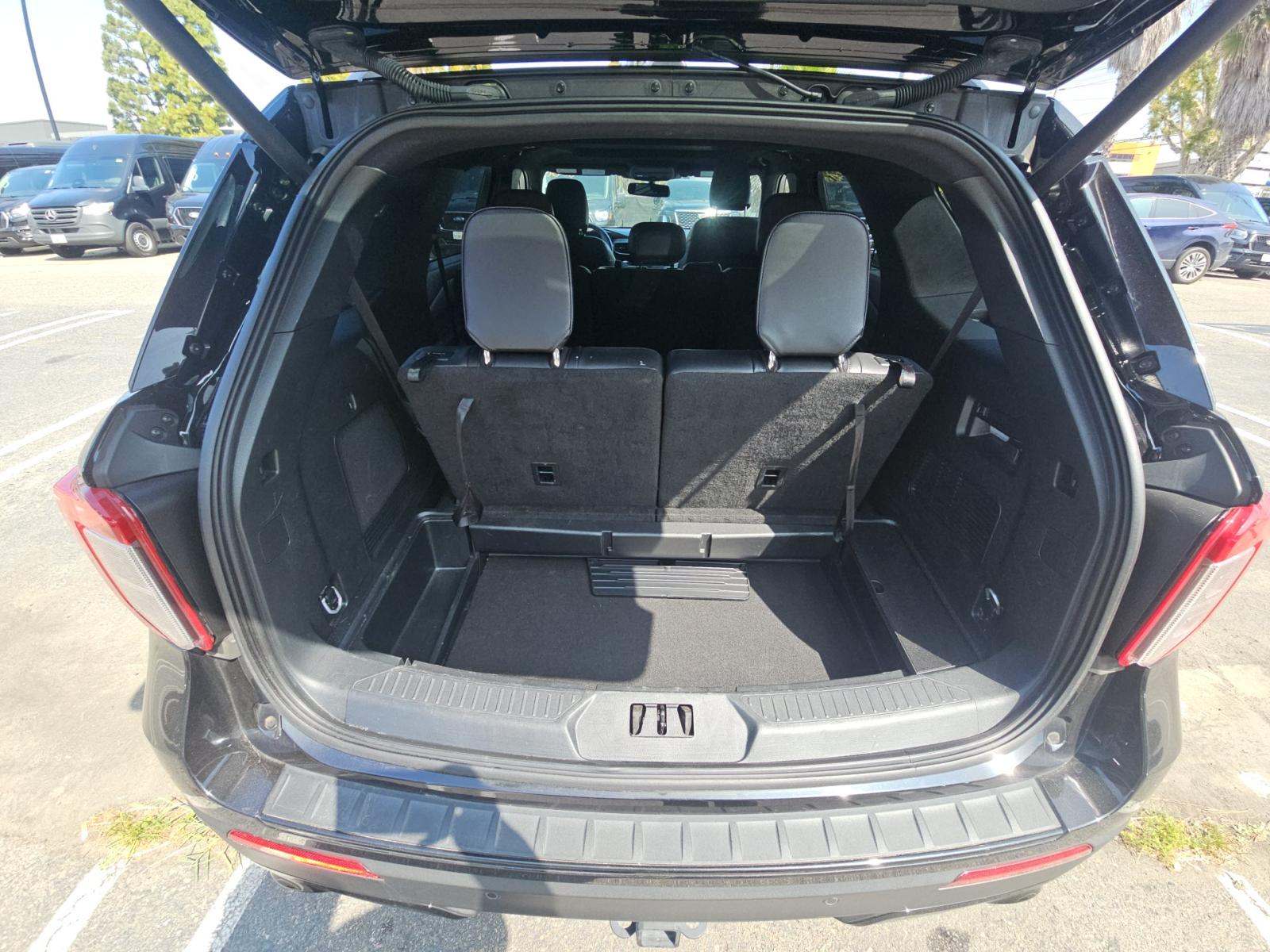 2024 Ford Explorer ST-Line AWD