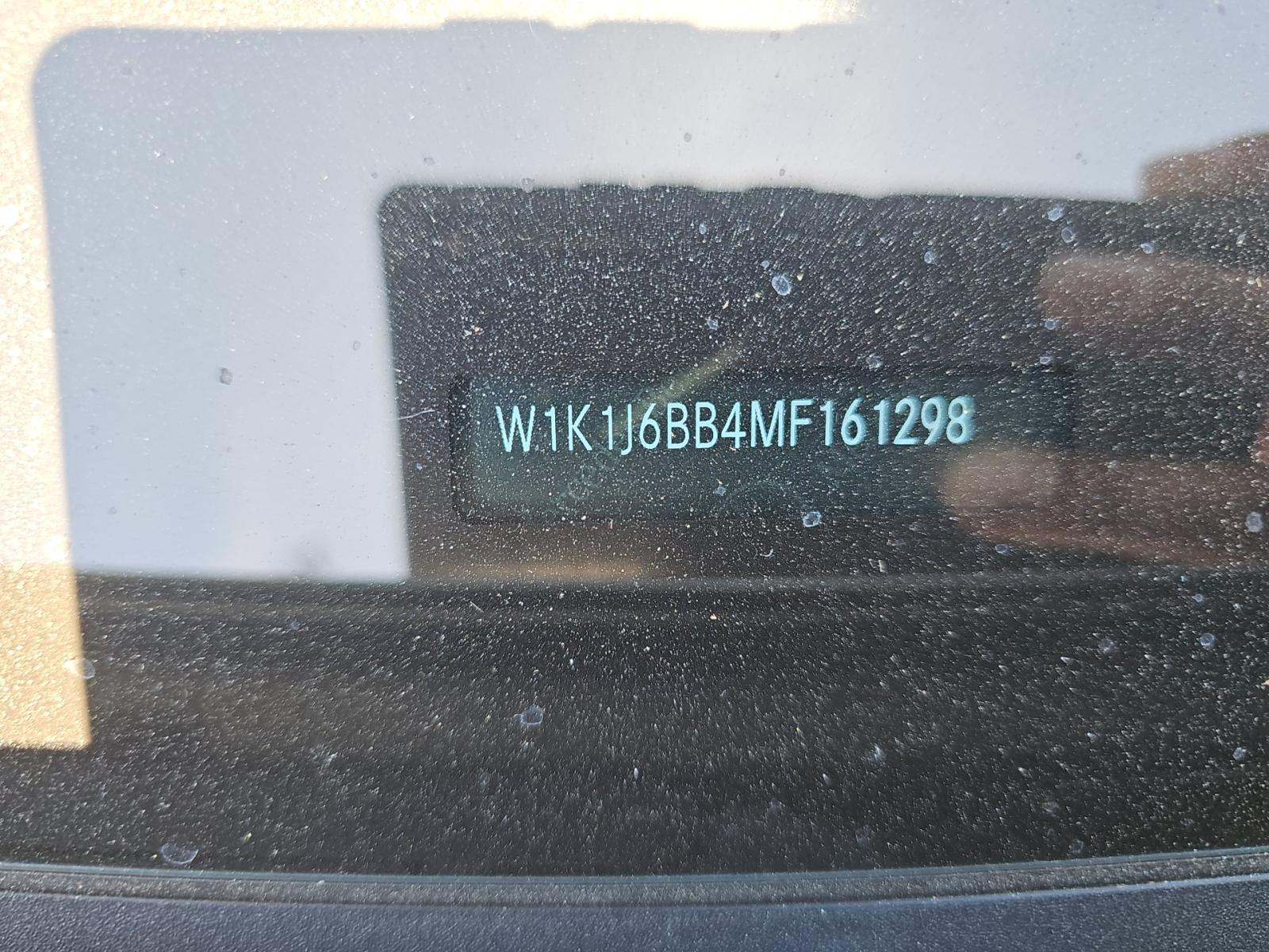 MERCEDES-BENZ E-CLASS - 1