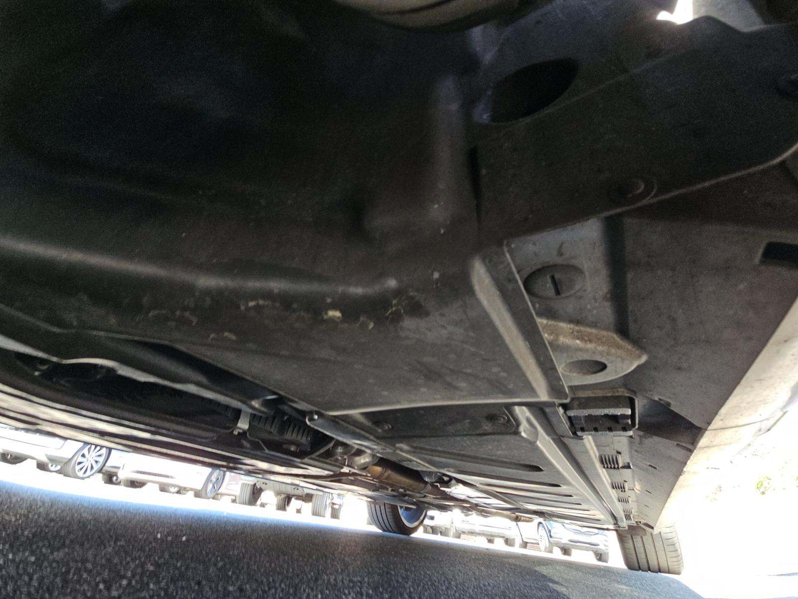 MERCEDES-BENZ E-CLASS - 3