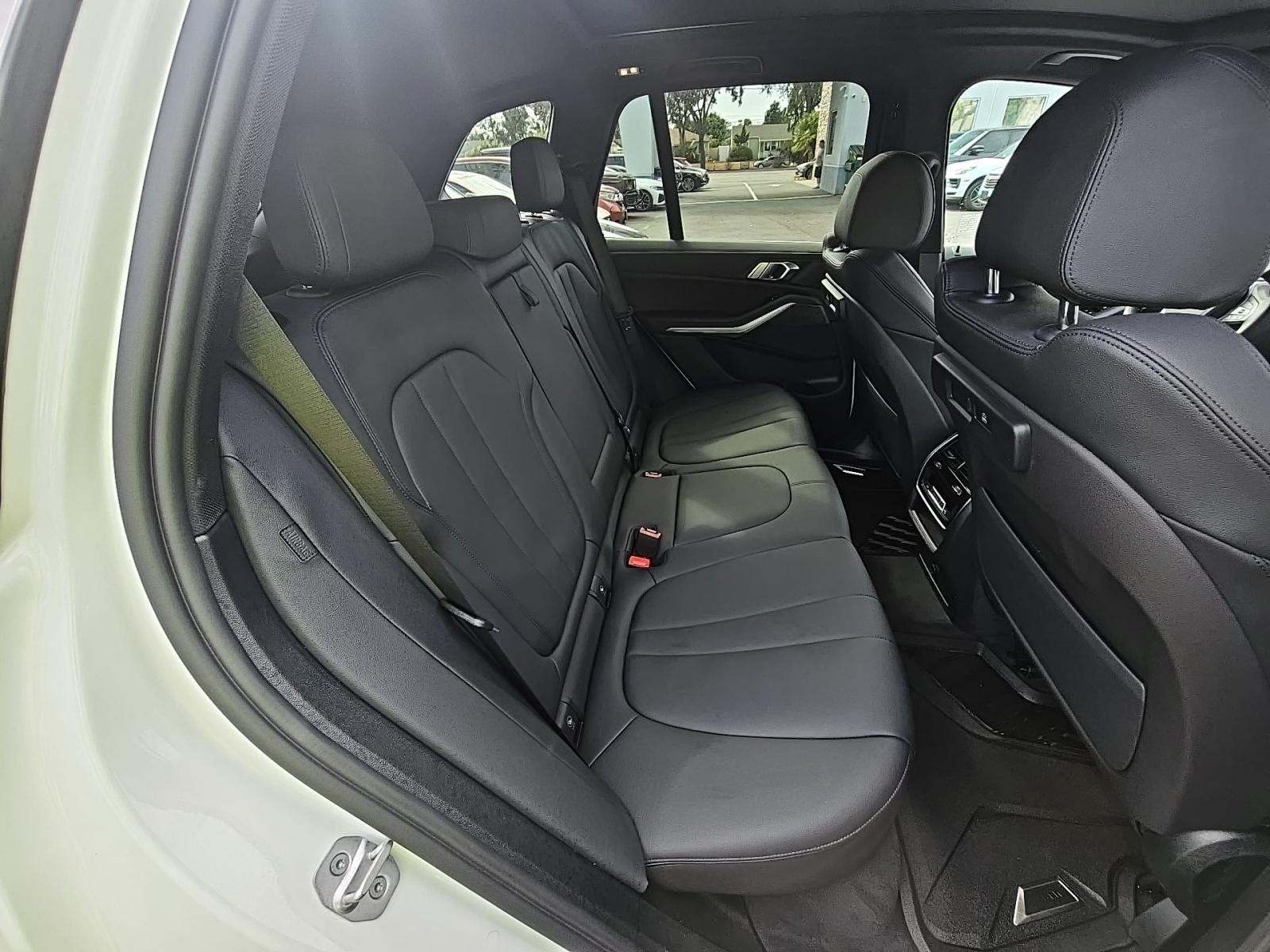 2022 BMW X5 xDrive40i AWD