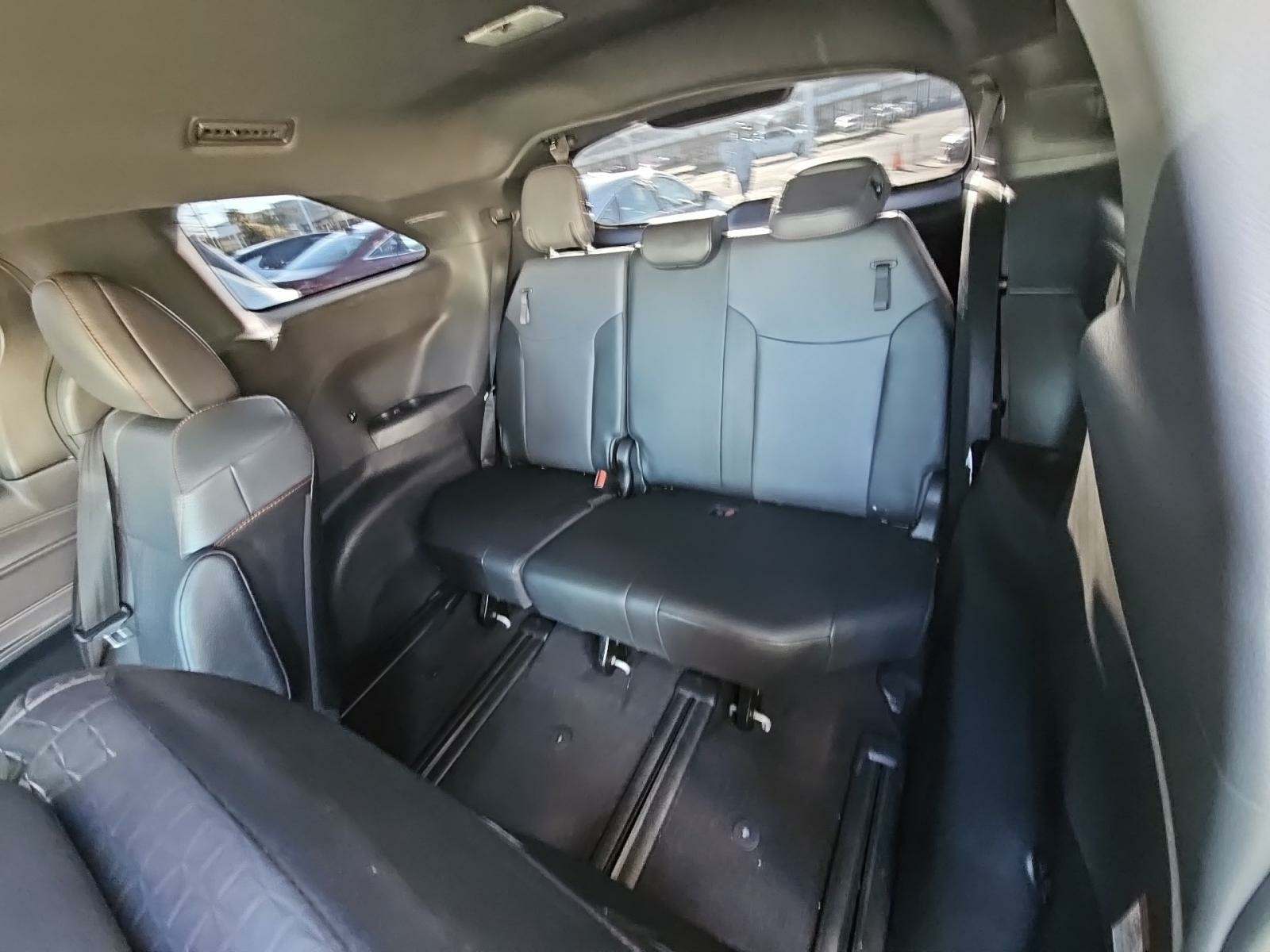 2021 Toyota Sienna XSE FWD