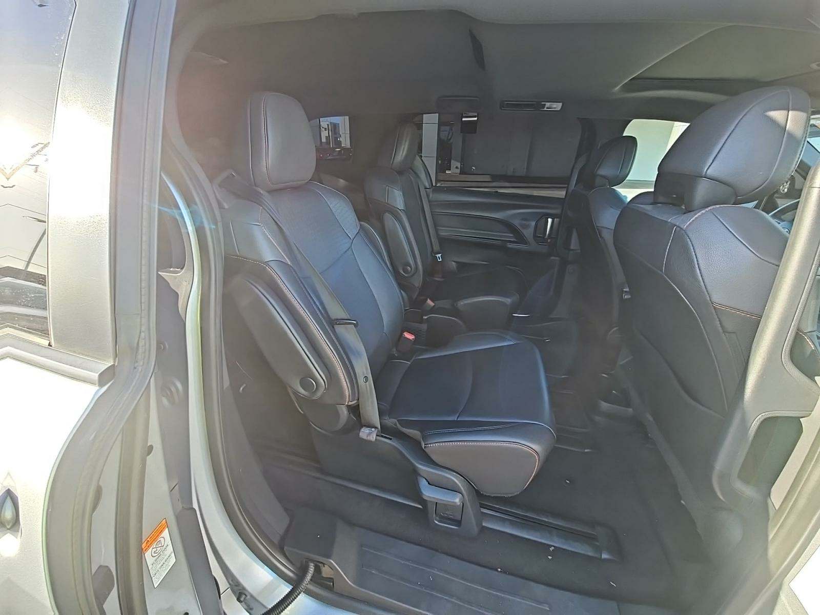2021 Toyota Sienna XSE FWD