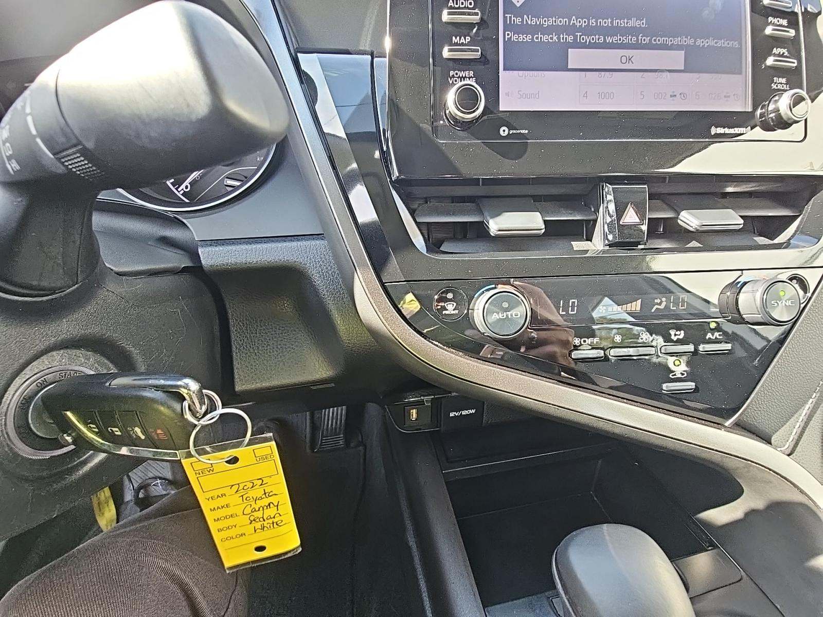 2022 Toyota Camry SE Nightshade FWD