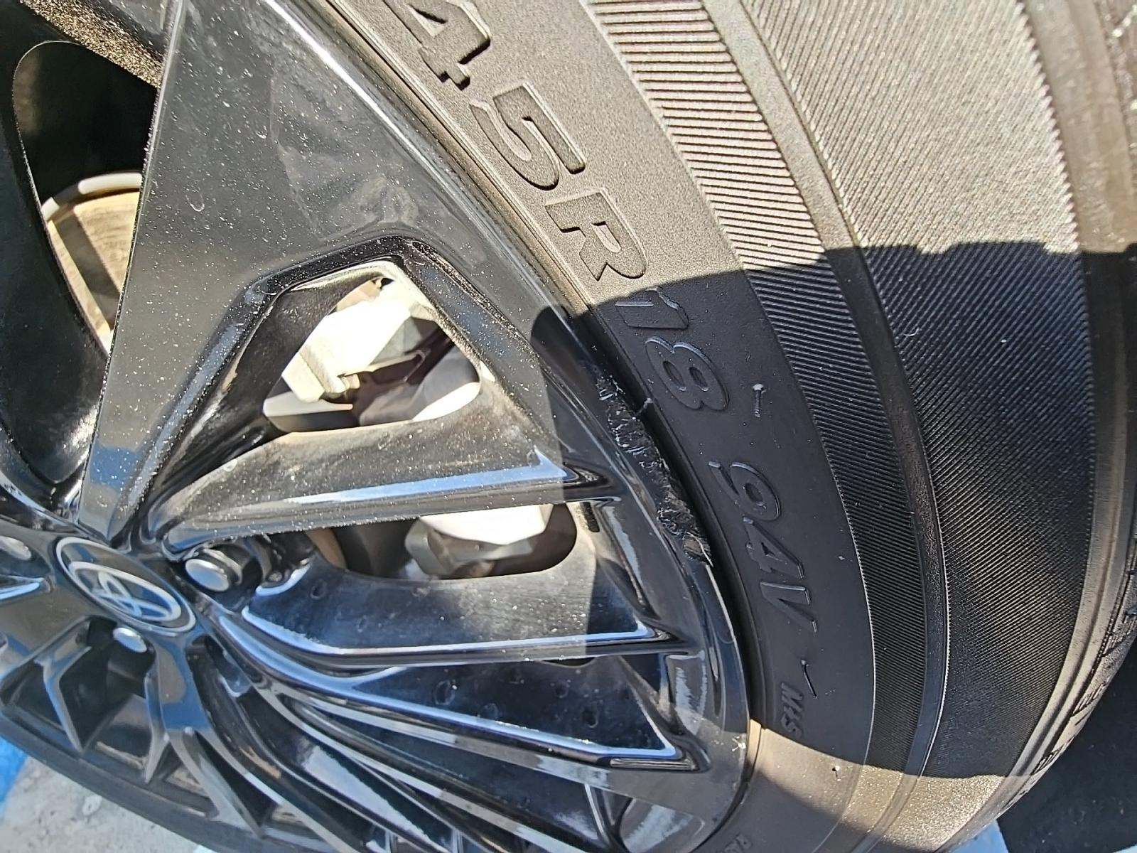 2022 Toyota Camry SE Nightshade FWD