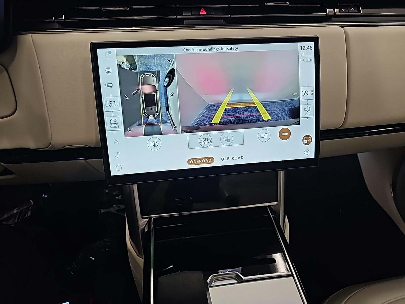 2025 Land Rover Range Rover SE AWD