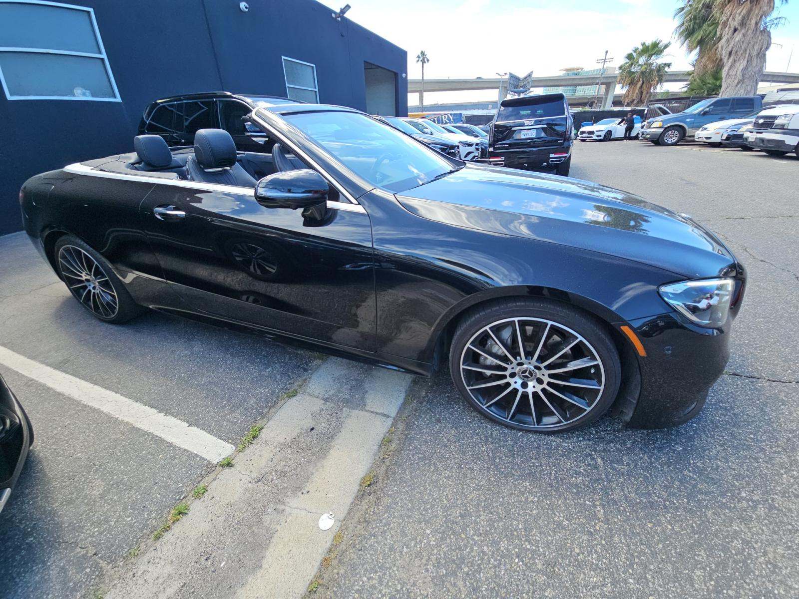 MERCEDES-BENZ E-CLASS - 4