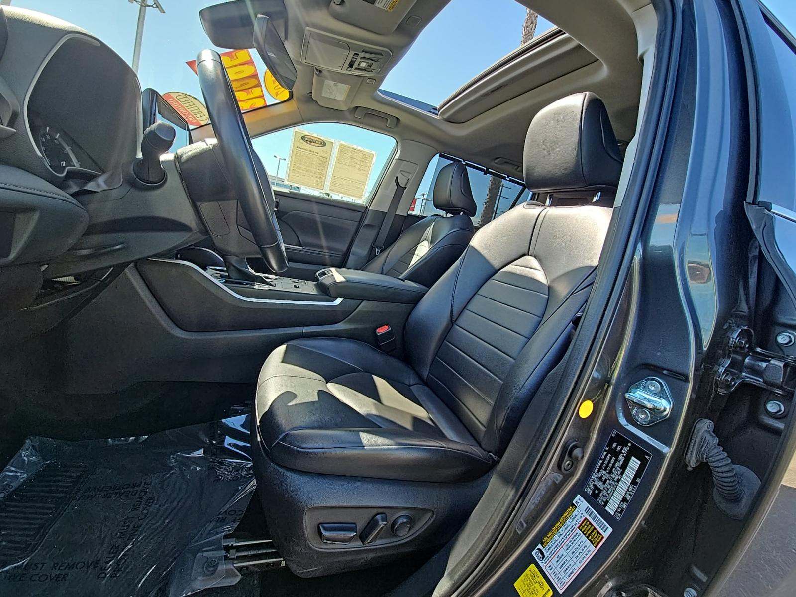 2023 Toyota Highlander XLE FWD