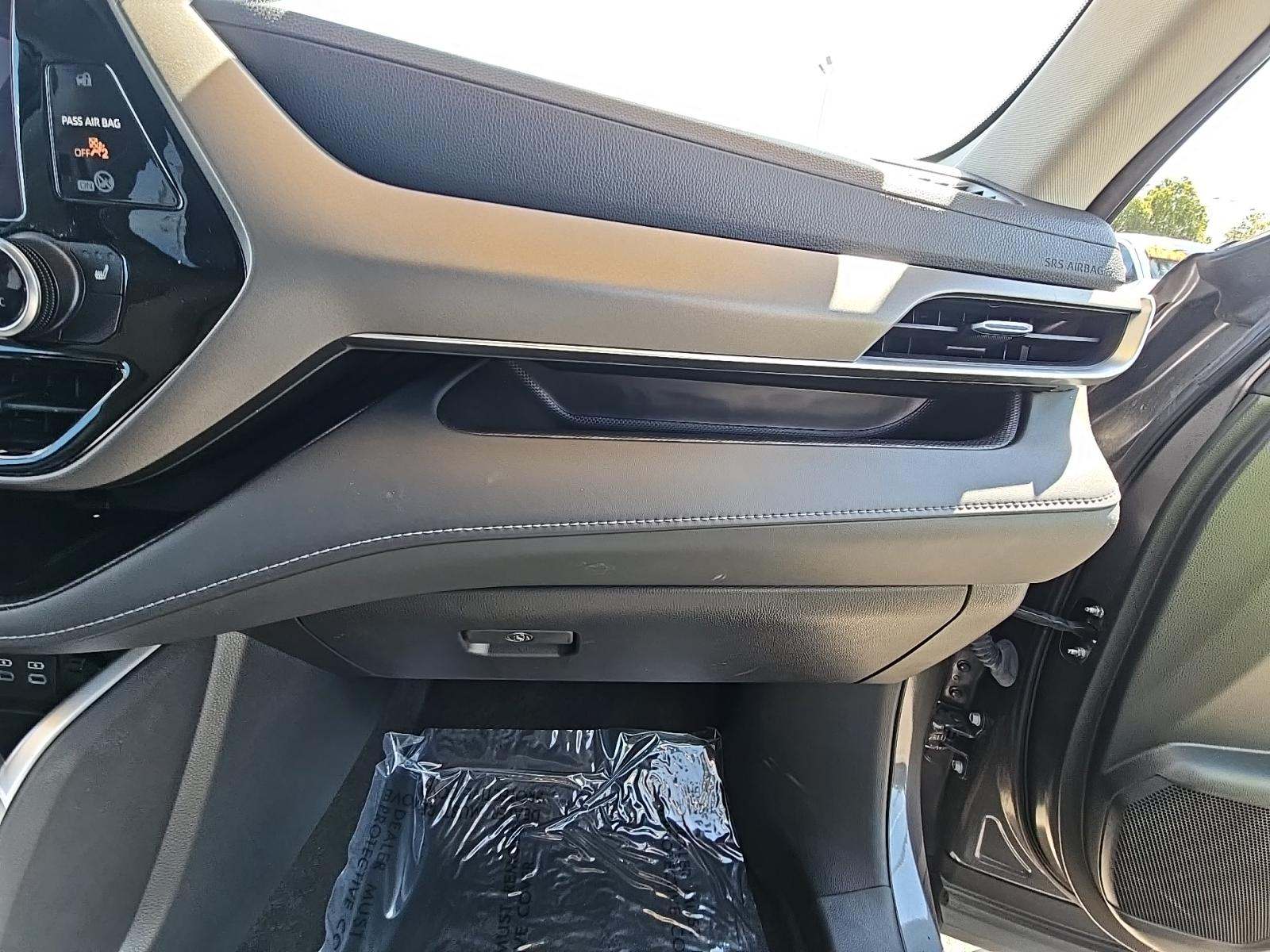 2023 Toyota Highlander XLE FWD