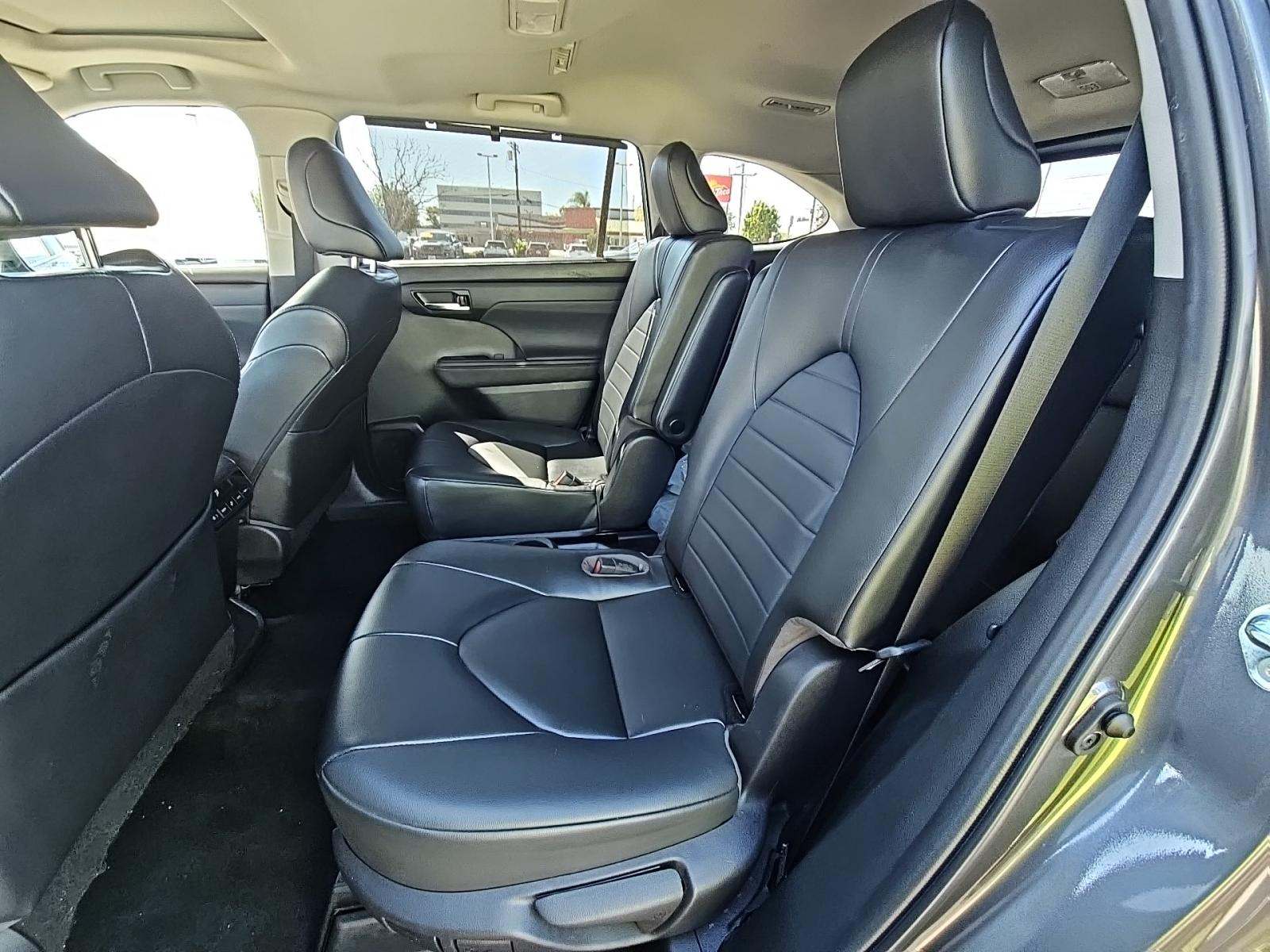 2023 Toyota Highlander XLE FWD