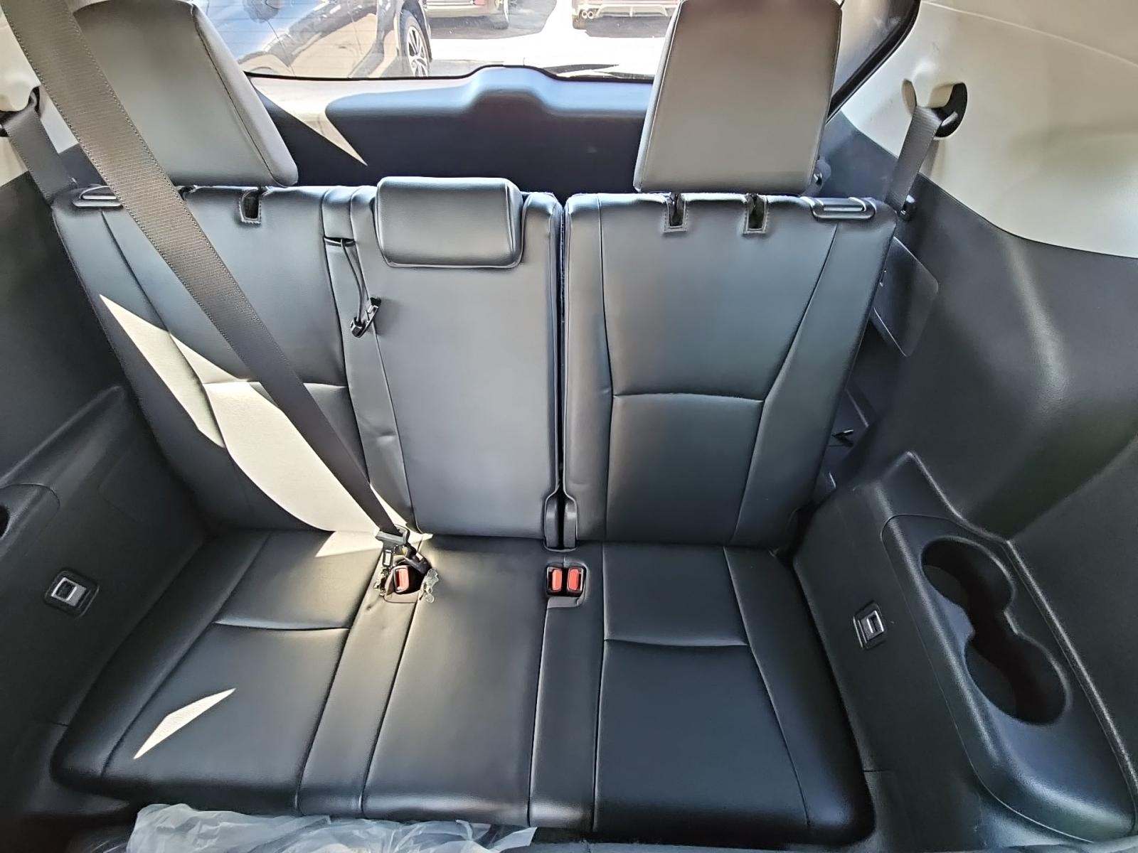 2023 Toyota Highlander XLE FWD