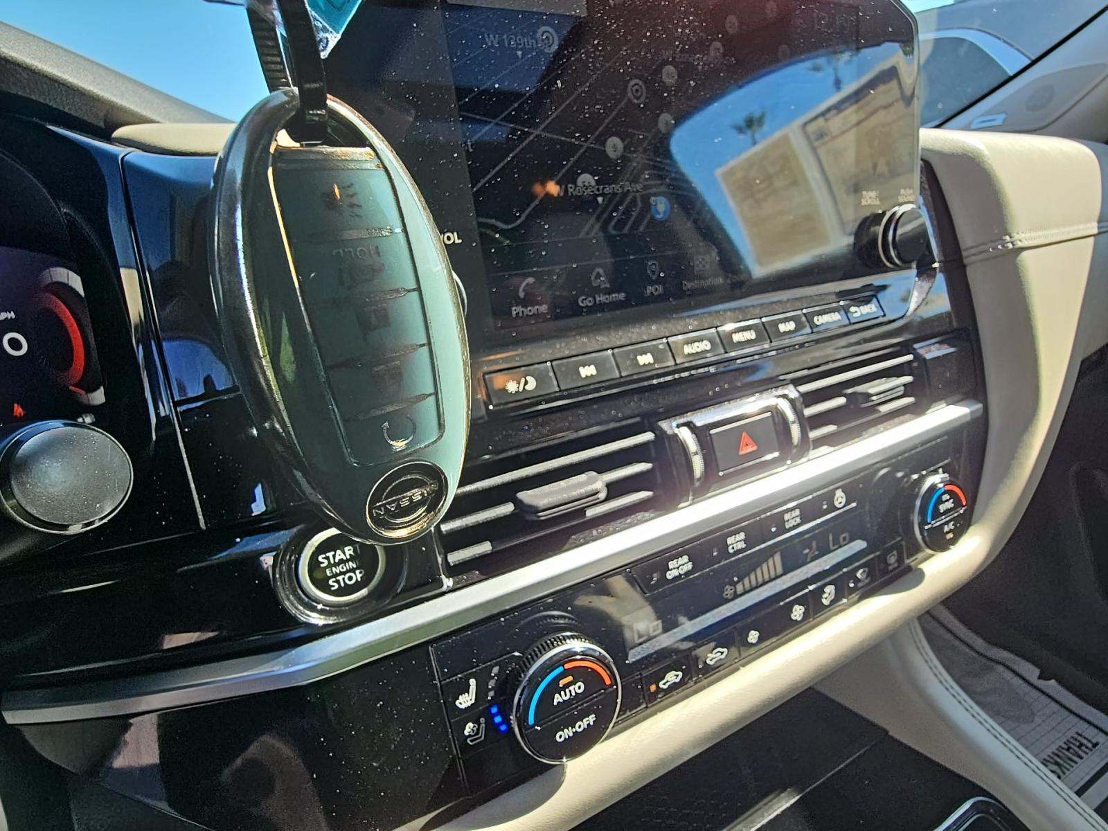 2022 Nissan Pathfinder Platinum FWD