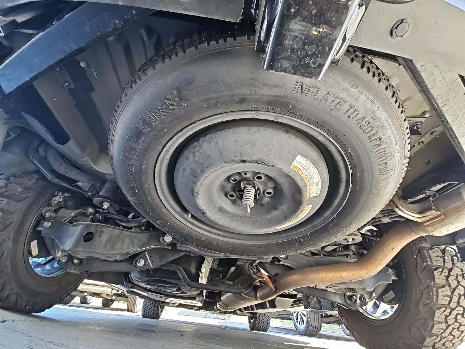 2022 Nissan Pathfinder Platinum FWD