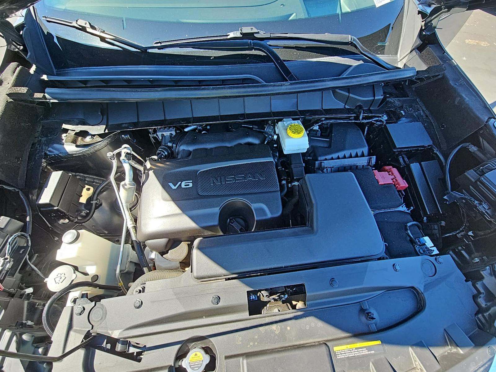 2022 Nissan Pathfinder Platinum FWD