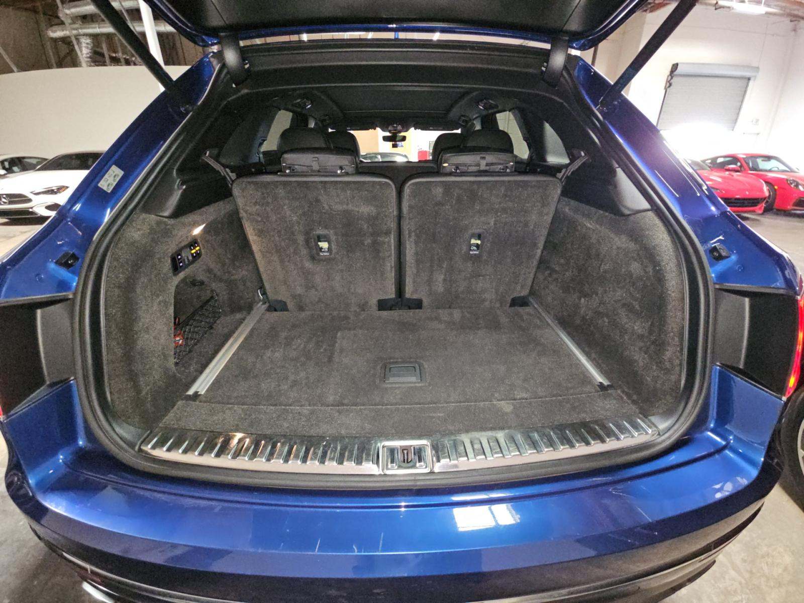 2019 Bentley Bentayga V8 AWD
