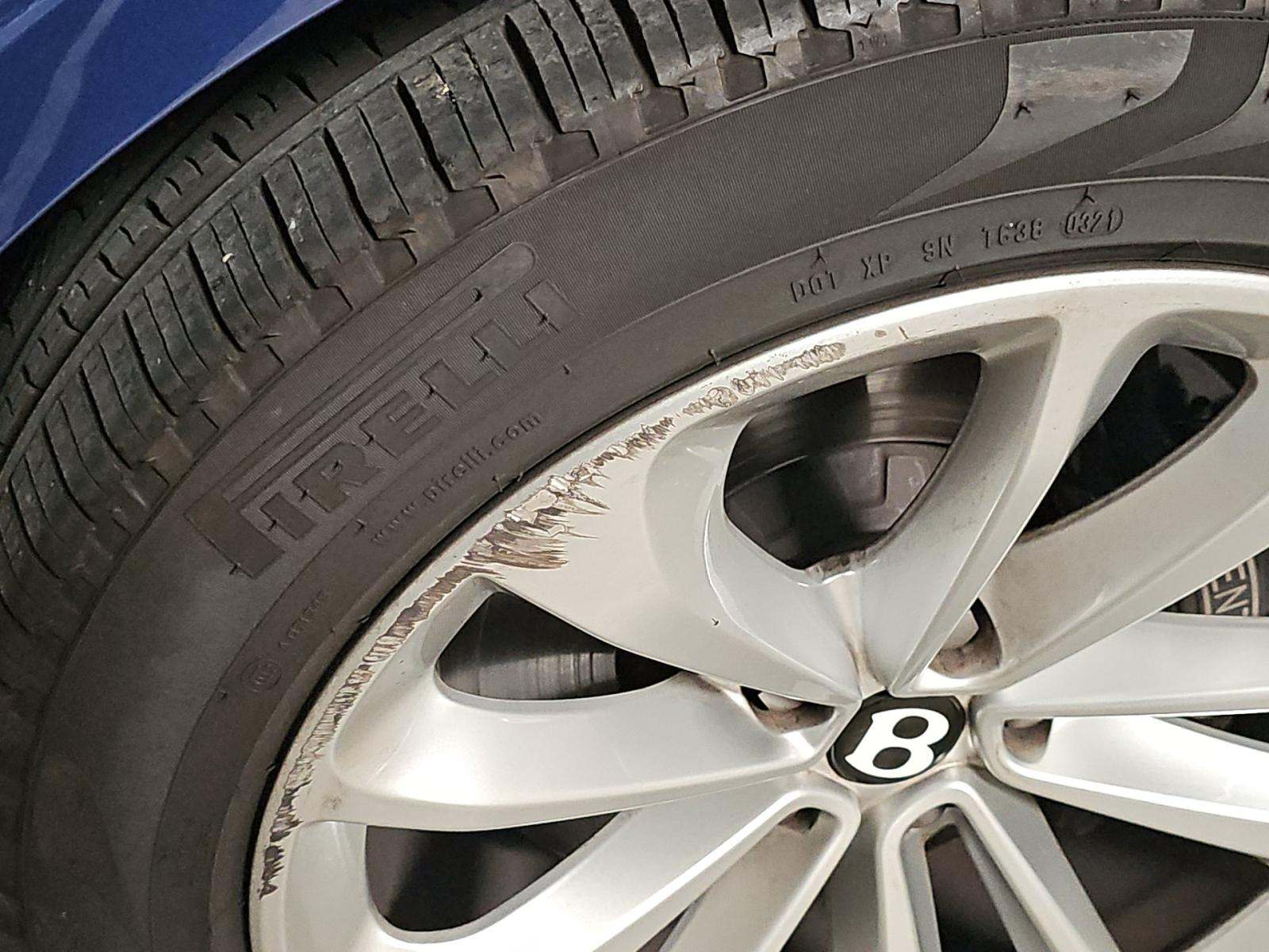 2019 Bentley Bentayga V8 AWD