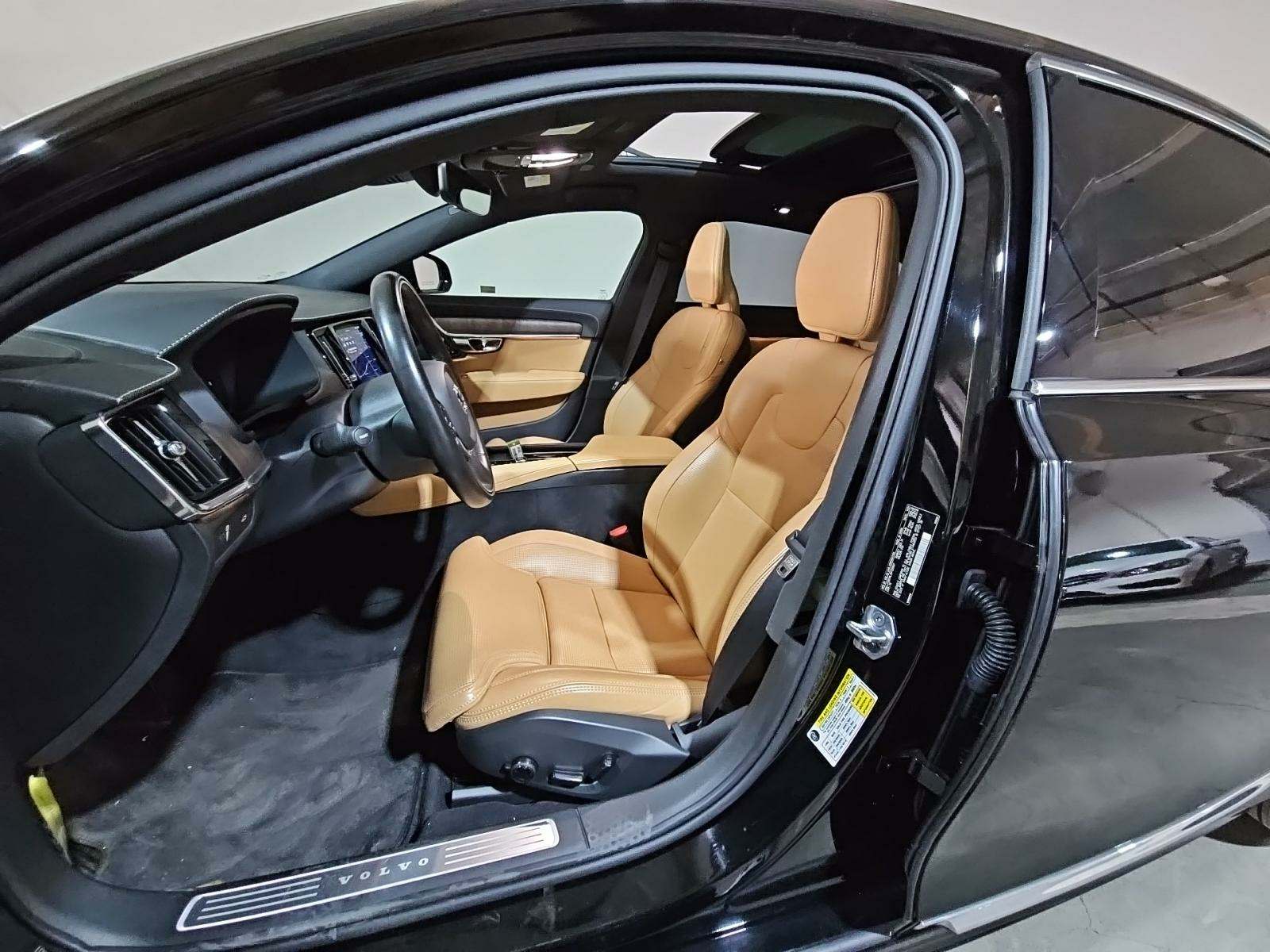 2022 Volvo S90 B6 Inscription AWD