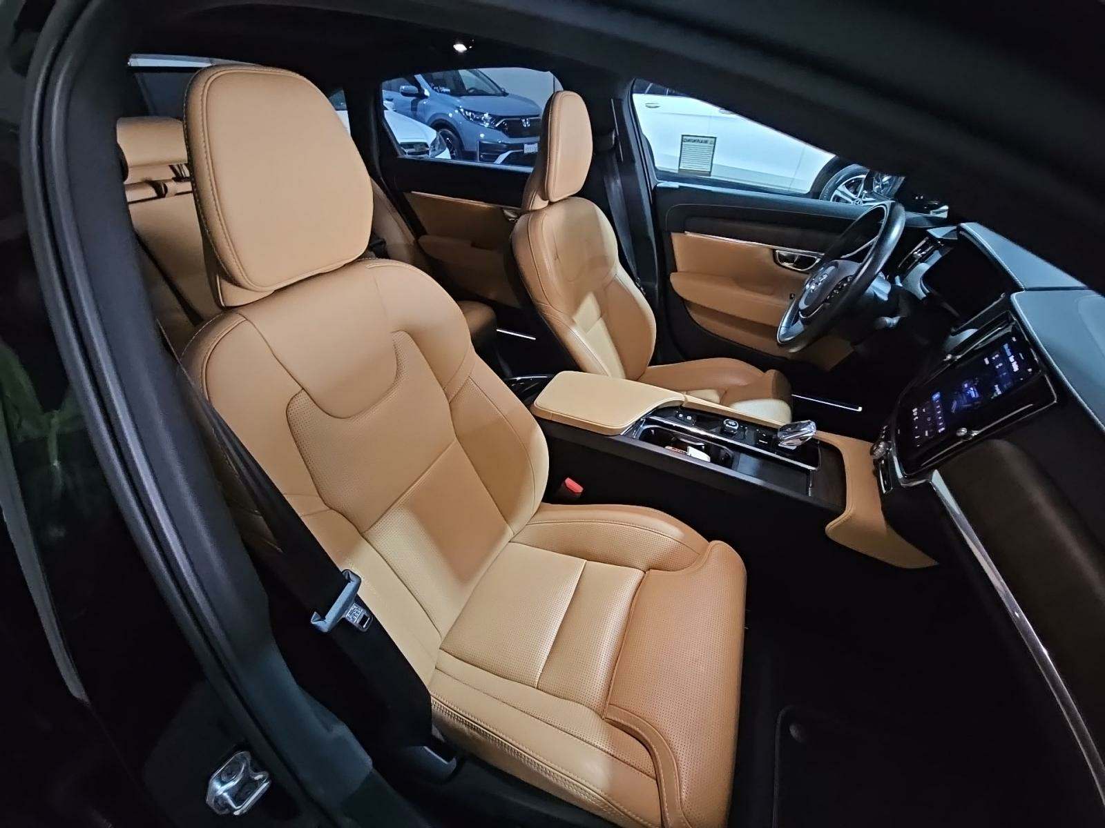 2022 Volvo S90 B6 Inscription AWD