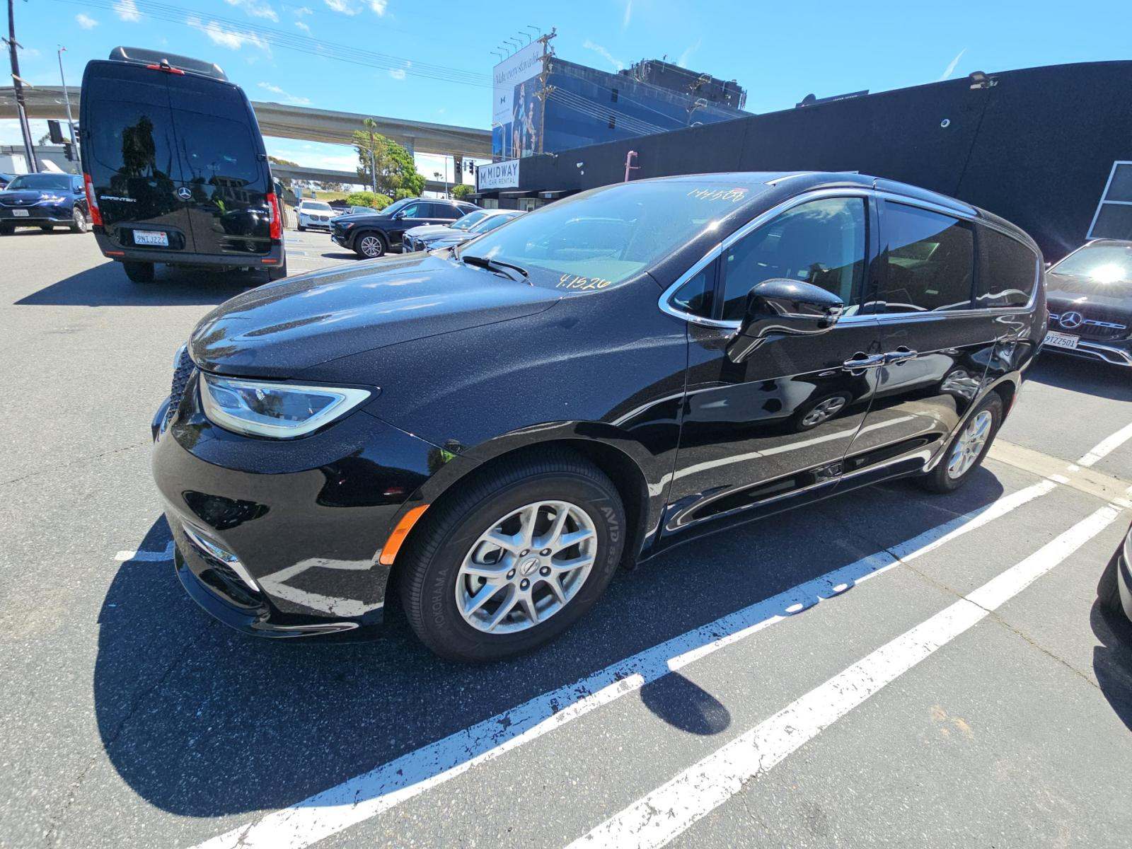 2024 Chrysler Pacifica Touring L FWD