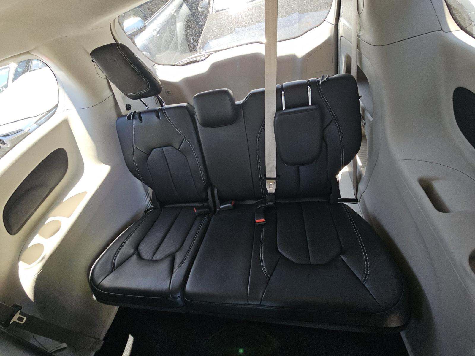 2024 Chrysler Pacifica Touring L FWD